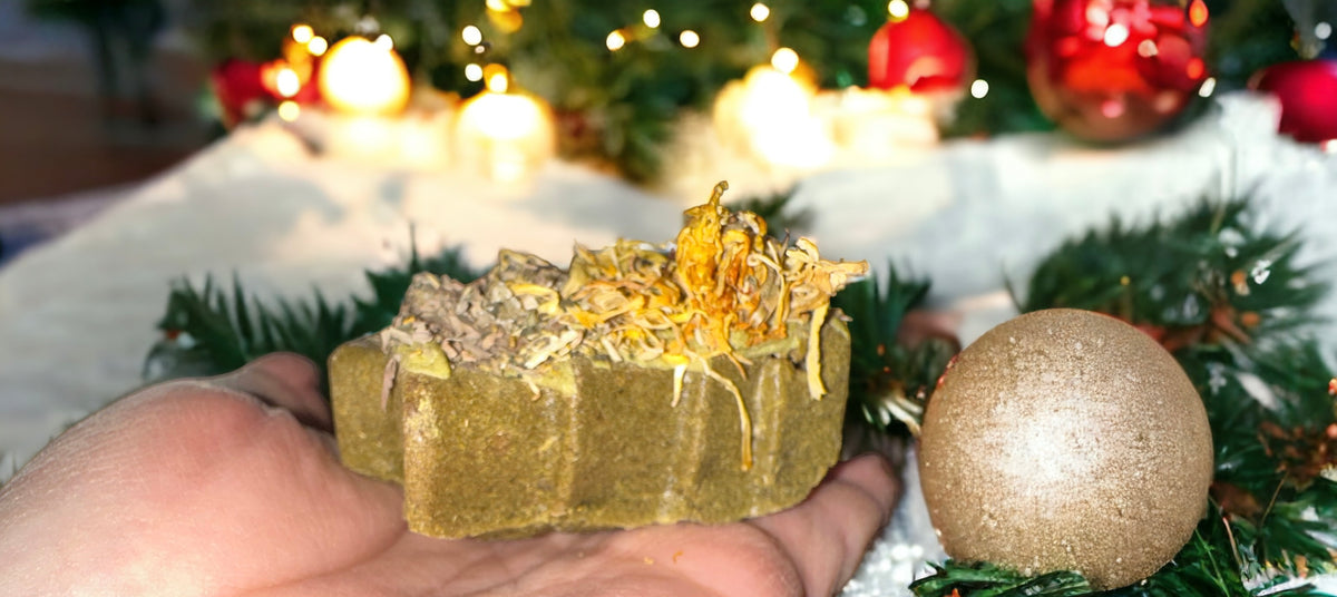 Holly Jolly  Christmas Tree Cakes~Holiday Inspired Treat| Bunny Rabbit, Guinea Pig, Small Animals