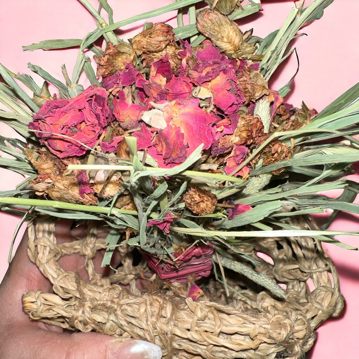 Rose Bouquet Enrichment Chew, Treat/Bunnys, Guinea Pigs, Rats, Small Pets