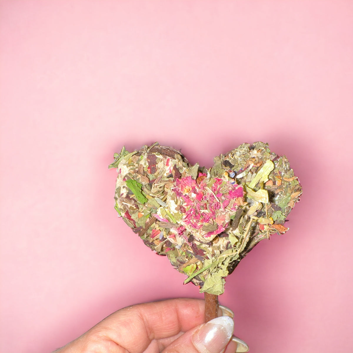 Rose Bouquet Enrichment Chew, Treat/Bunnys, Guinea Pigs, Rats, Small Pets